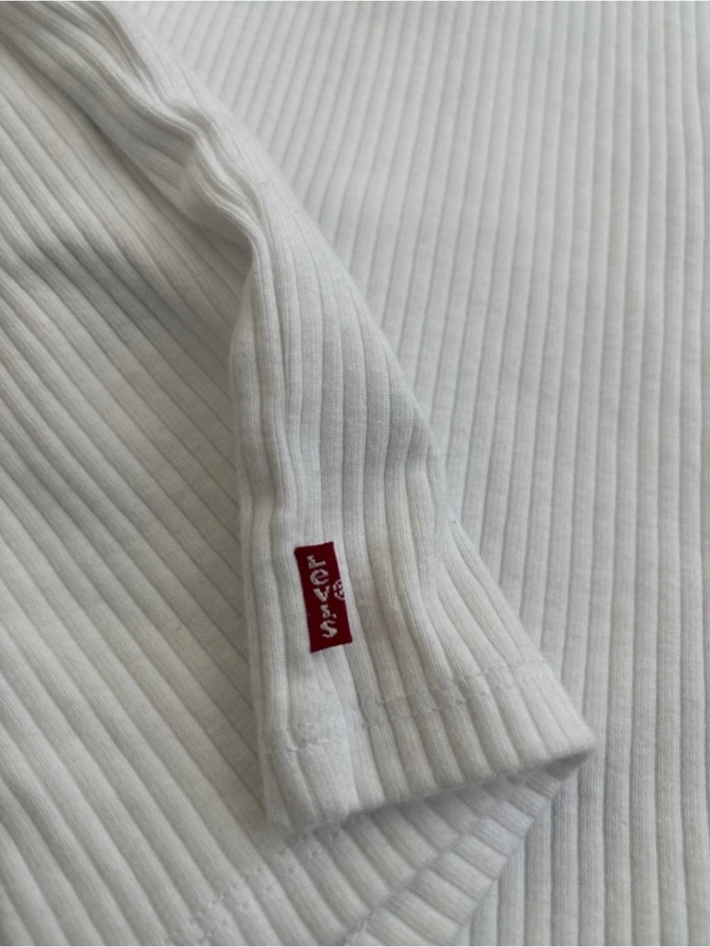 Levi’s White Ribbed Button Front Top | M - Picture 7 of 10